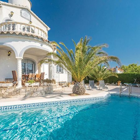 Nice Home In Lametlla De Mar With Kitchen Les Tres Cales Dış mekan fotoğraf