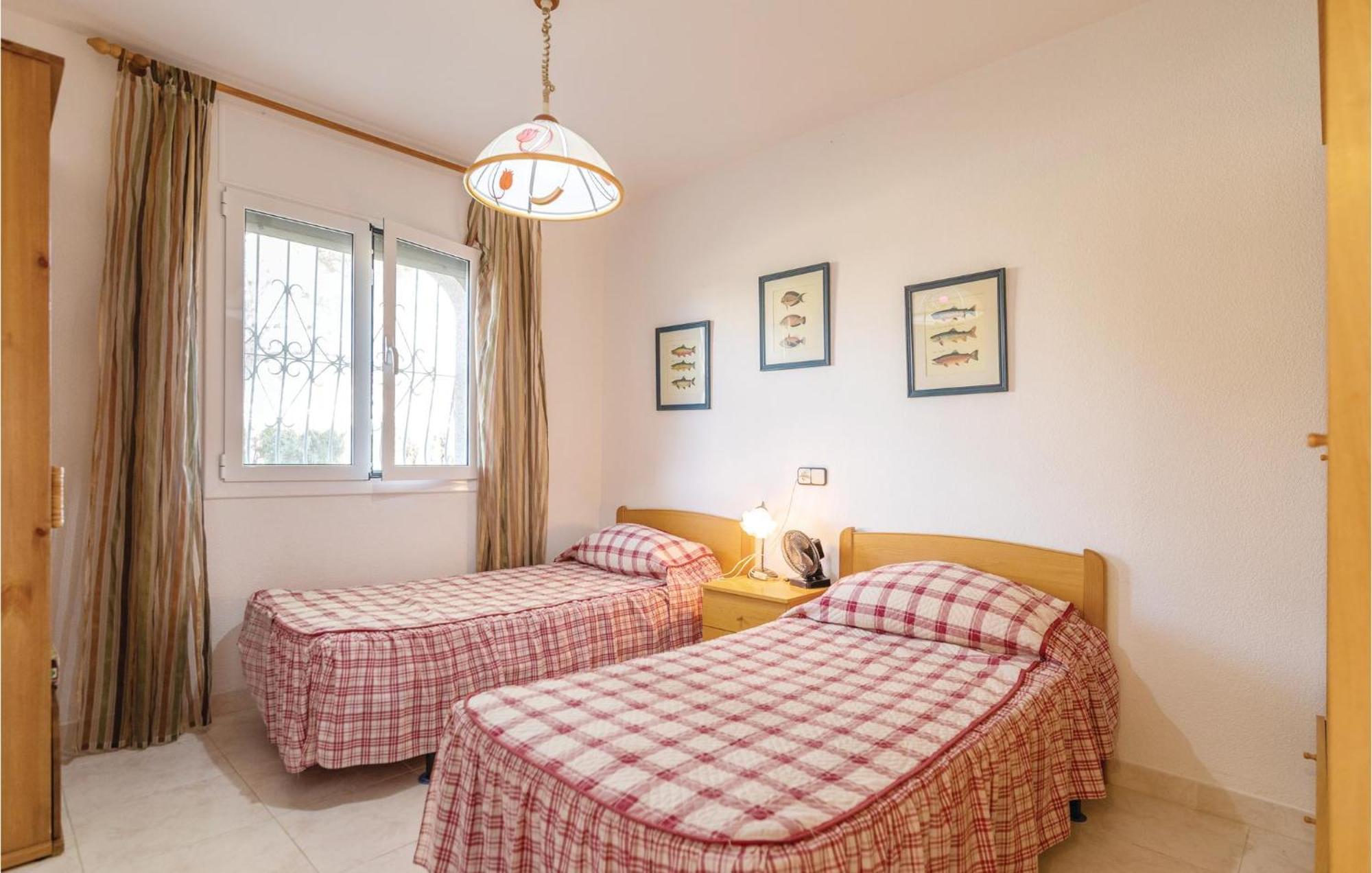 Nice Home In Lametlla De Mar With Kitchen Les Tres Cales Dış mekan fotoğraf